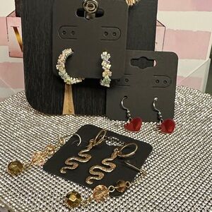 Unlisted Gold and Red Earring Set of 4